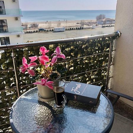 By The Sea Apartment Năvodari Екстериор снимка