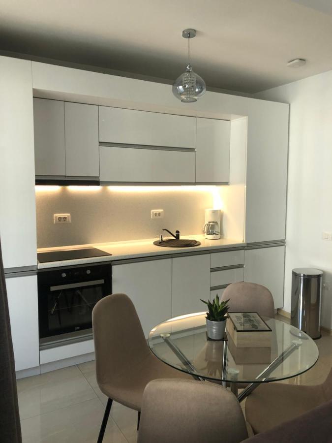 By The Sea Apartment Năvodari Екстериор снимка