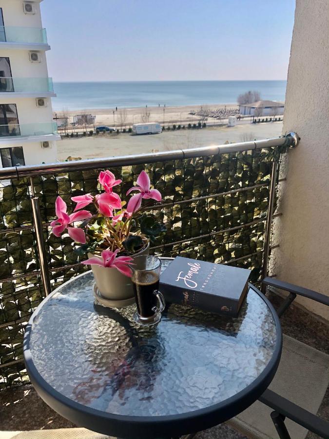 By The Sea Apartment Năvodari Екстериор снимка